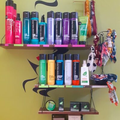 Le Salon de Coiffure — photo 10