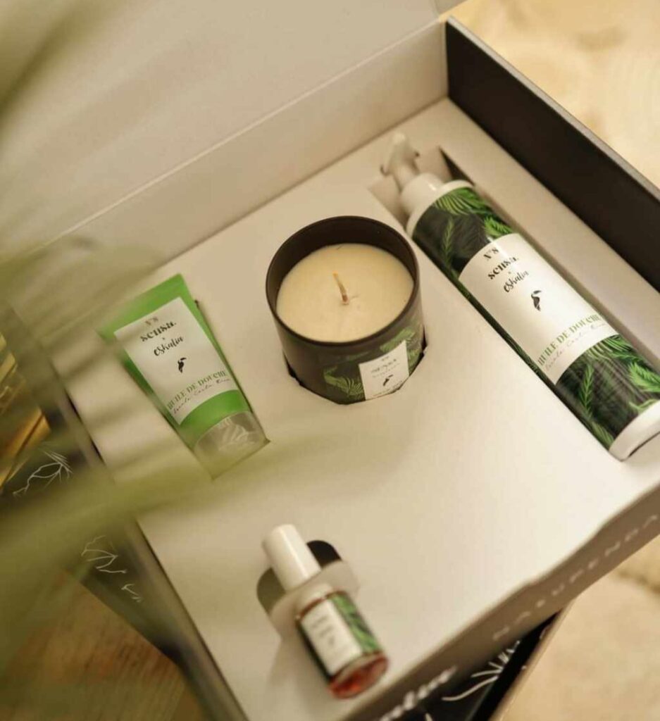 Coffret de Noel Eskalia : huile de douche, bougie et eau de parfum escale Costa Rica